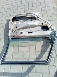 Дверь задняя левая Volkswagen Passat, 1990 г.