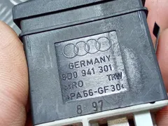 Кнопка корректора фар Audi A4, 1999 г.