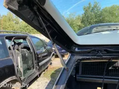 Амортизатор крышки багажника (3-5 двери) Volkswagen Passat, 2002 г.