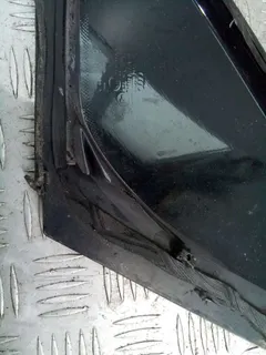 Стекло кузовное боковое левое Audi A8, 2007 г.