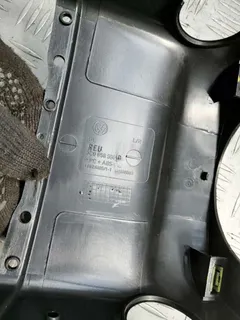 Кожух рулевой колонки Volkswagen Passat, 2011 г.