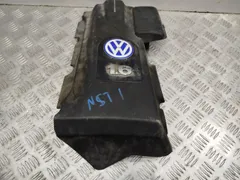 Декоративная крышка двигателя Volkswagen Passat, 2003 г.