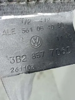 Ремень безопасности передний правый Volkswagen Passat, 2002 г.