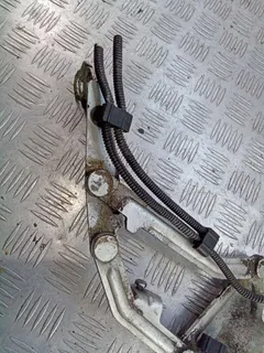 Петля капота правая Volkswagen Touareg, 2008 г.