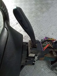 Переключатель подрулевой (стрекоза) Volkswagen Passat, 1997 г.