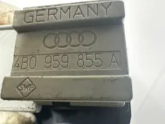 Кнопка стеклоподъемника переднего правого Audi A6, 2002 г.