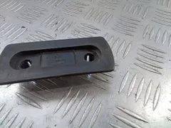Кронштейн крепления бампера заднего Volkswagen Golf, 1995 г.