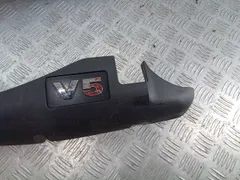 Декоративная крышка двигателя Volkswagen Passat, 2003 г.
