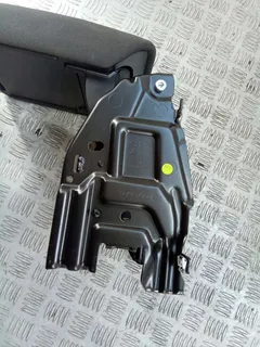 Подлокотник Audi A4, 2008 г.