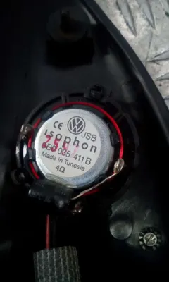 Динамик высокочастотный (пищалка) Volkswagen Passat, 2002 г.