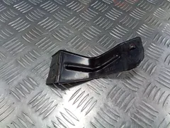 Кронштейн крепления крыла переднего правого Volkswagen Passat, 2001 г.
