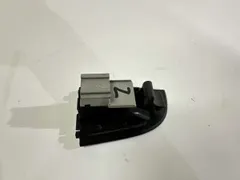 Кнопка стеклоподъемника Audi A6, 1997 г.