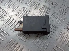 Кнопка подогрева сидений Volkswagen Passat, 1999 г.
