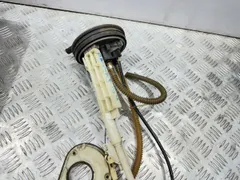 Насос топливный Volkswagen Passat, 1995 г.
