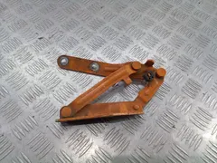 Петля капота правая Volkswagen Transporter, 2005 г.