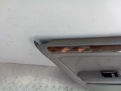 Обшивка двери задней левой (дверная карта) Audi A6, 2002 г.