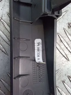 Обшивка стойки передней правой Volkswagen Touareg, 2011 г.