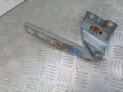 Петля капота правая Audi A4, 2009 г.