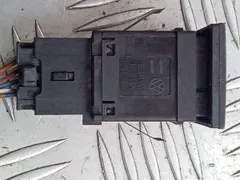 Кнопка подогрева заднего стекла Volkswagen Transporter, 2007 г.