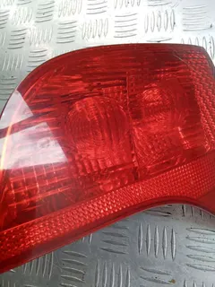 Фонарь крышки багажника правый Audi A4, 2006 г.