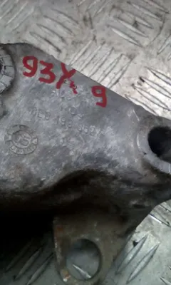 Кронштейн двигателя Audi A4, 2005 г.