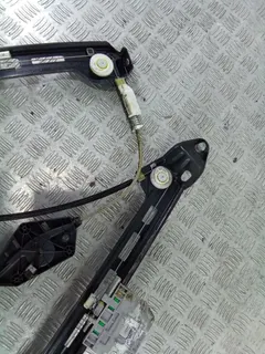 Стеклоподъемник электрический задний левый Volkswagen Passat CC, 2008 г.