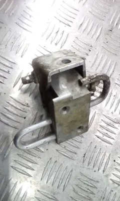 Петля двери задней правой Volkswagen Passat, 2004 г.