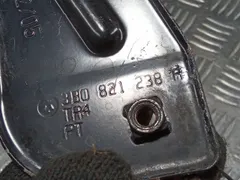 Кронштейн крепления крыла переднего правого Volkswagen Passat, 2001 г.