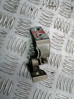 Петля двери передней левой Audi A6, 2006 г.
