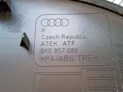 Накладка декоративная на торпедо Audi A4, 2009 г.