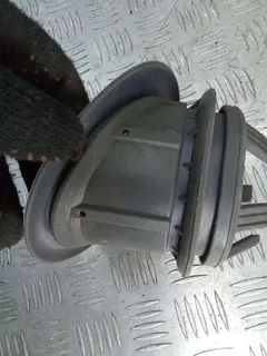 Уплотнитель Audi A4, 2010 г.