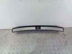 Накладка внутренняя на заднюю панель кузова Audi A4, 2002 г.