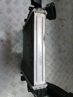 Интеркулер Volkswagen Touareg, 2005 г.