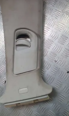 Обшивка стойки центральной правой Audi A6, 2006 г.