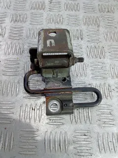 Петля двери передней правой Volkswagen Passat CC, 2008 г.