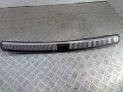 Накладка внутренняя на заднюю панель кузова Audi A4, 2003 г.