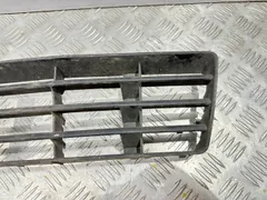 Заглушка (решетка) в бампер Audi A6, 2000 г.