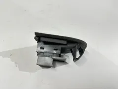 Кнопка стеклоподъемника переднего правого Audi A4, 1997 г.