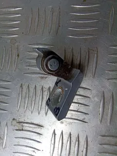 Петля двери передней правой Audi A4, 2009 г.