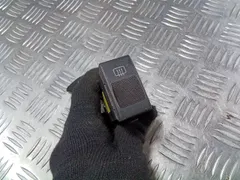 Кнопка подогрева заднего стекла Audi A4, 1999 г.
