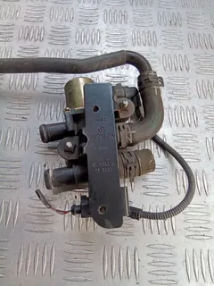 Кран отопителя (печки) Volkswagen Phaeton, 2002 г.