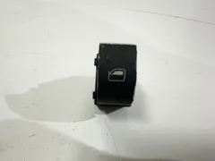 Кнопка стеклоподъемника переднего левого Audi A4, 2004 г.