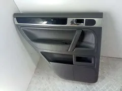 Обшивка двери задней левой (дверная карта) Volkswagen Touareg, 2009 г.