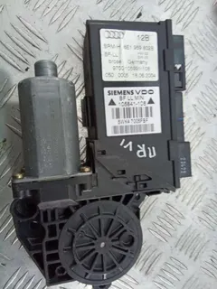 Моторчик стеклоподъемника передний правый Audi A4, 2003 г.