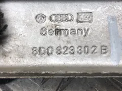 Петля капота Audi A4, 2000 г.