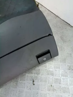 Бардачок Audi A4, 2000 г.