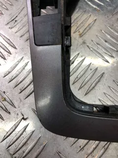 Рамка (накладка) рычага КПП Volkswagen Passat, 2010 г.