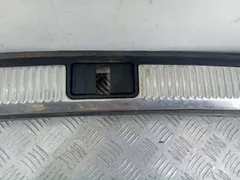 Накладка внутренняя на заднюю панель кузова Audi A4, 2003 г.