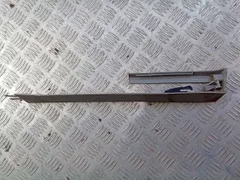 Пластик салазок сиденья Volkswagen Touareg, 2005 г.