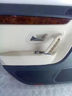 Обшивка двери задней левой (дверная карта) Volkswagen Passat CC, 2010 г.